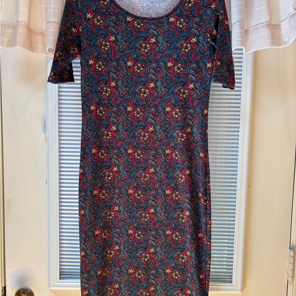 LuLaRoe Red and Orange Sheath Dress Casual Short Sleeve